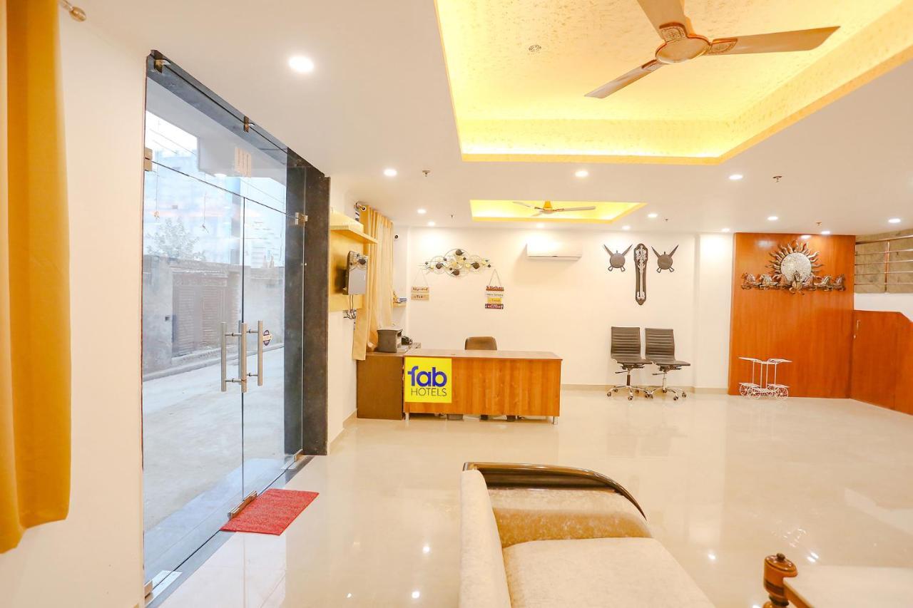 Fabexpress Taj Residency Near Yashobhoomi Convention Centre Hotell Delhi  Exteriör bild