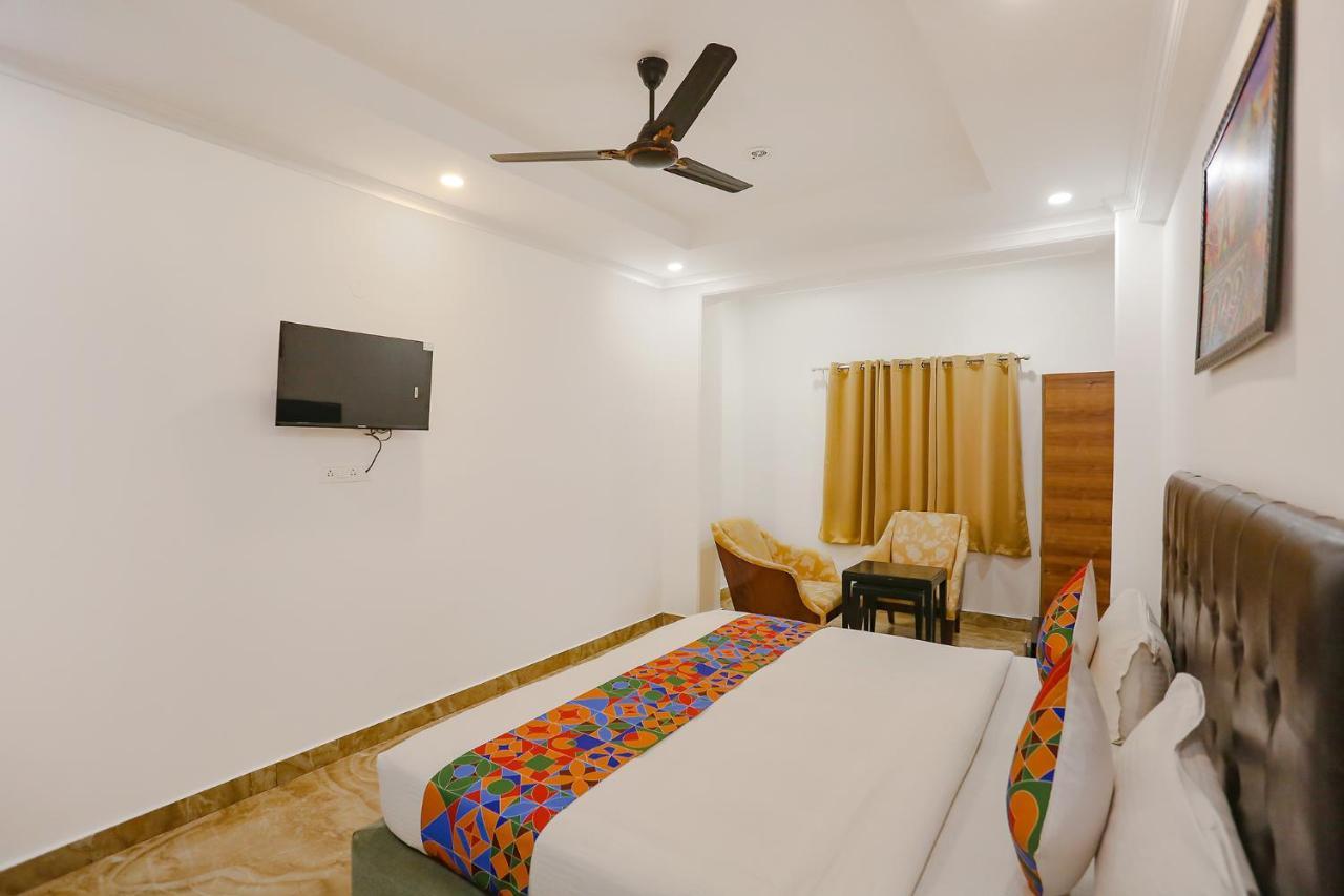 Fabexpress Taj Residency Near Yashobhoomi Convention Centre Hotell Delhi  Exteriör bild