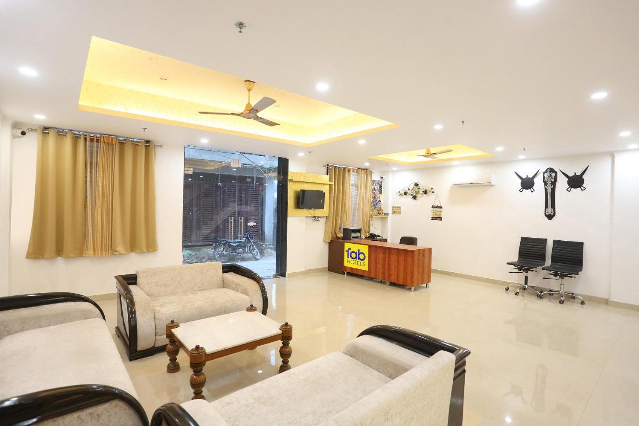 Fabexpress Taj Residency Near Yashobhoomi Convention Centre Hotell Delhi  Exteriör bild